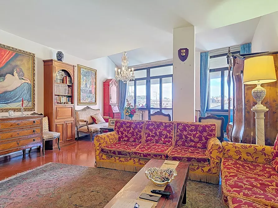 Immagine 41 di Mansarda in vendita  a Pisa