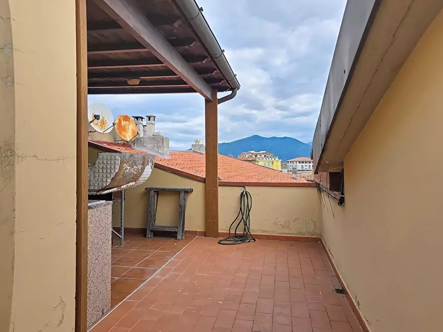 Immagine 25 di Mansarda in vendita  a Pisa