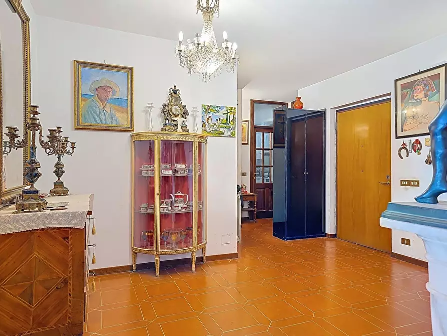 Immagine 46 di Mansarda in vendita  a Pisa