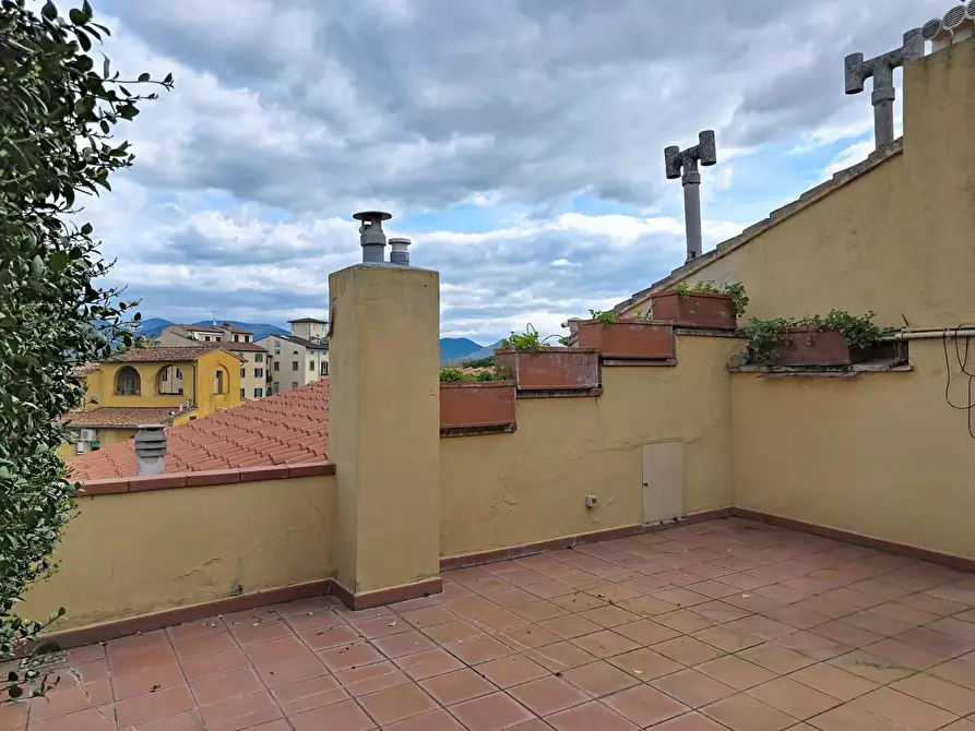 Immagine 39 di Mansarda in vendita  a Pisa