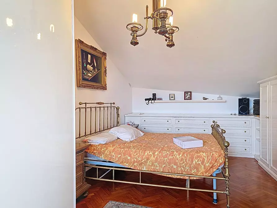 Immagine 7 di Mansarda in vendita  a Pisa