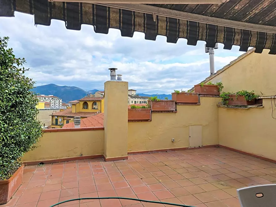 Immagine 38 di Mansarda in vendita  a Pisa