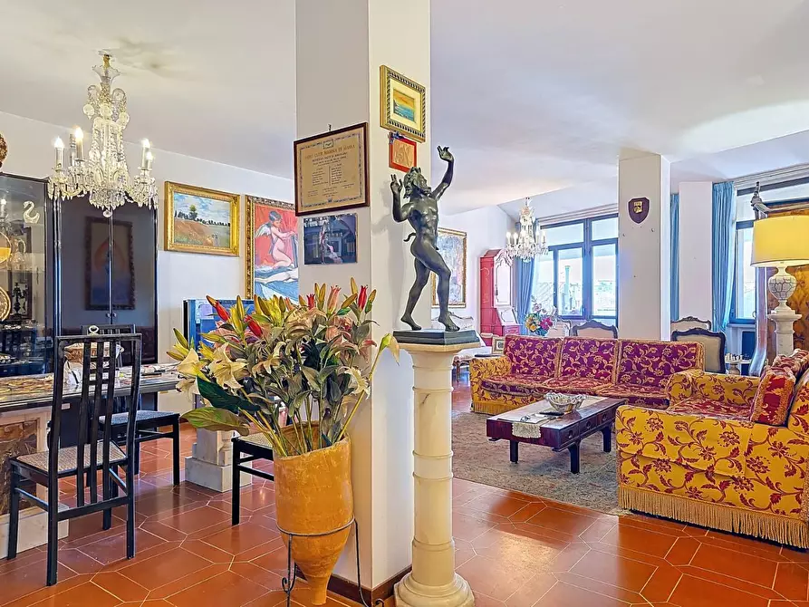 Immagine 4 di Mansarda in vendita  a Pisa