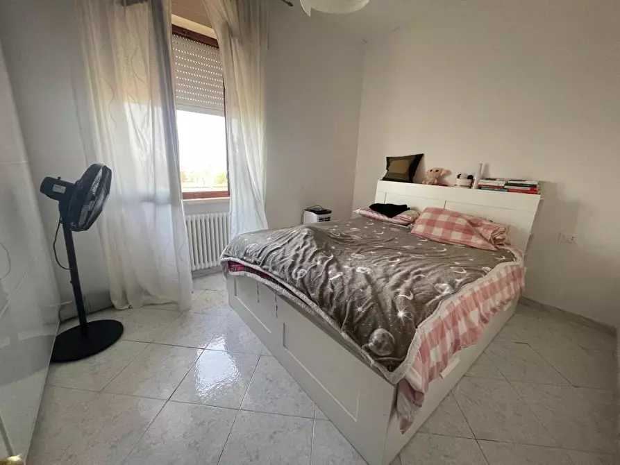 Immagine 9 di Appartamento in vendita  a Ortonovo