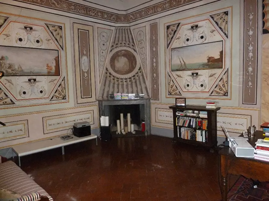 Immagine 2 di Immobile di prestigio in vendita  a Calci