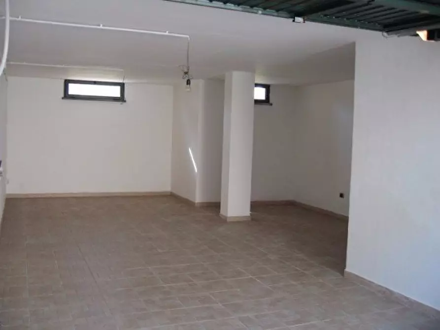 Immagine 10 di Villa in vendita  a Calci