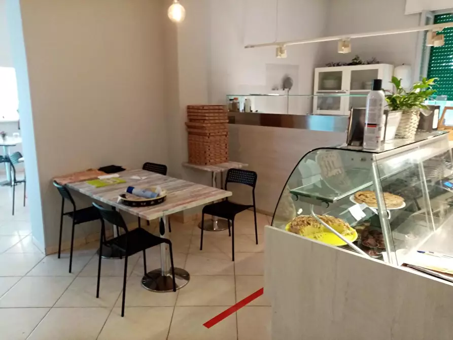 Immagine 6 di Bar / Ristorante in vendita  a Pontedera