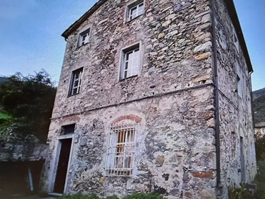 Immagine 11 di Casa colonica in vendita  a Calci
