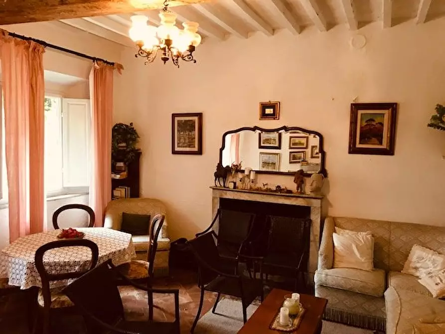 Immagine 18 di Casa colonica in vendita  a Calci