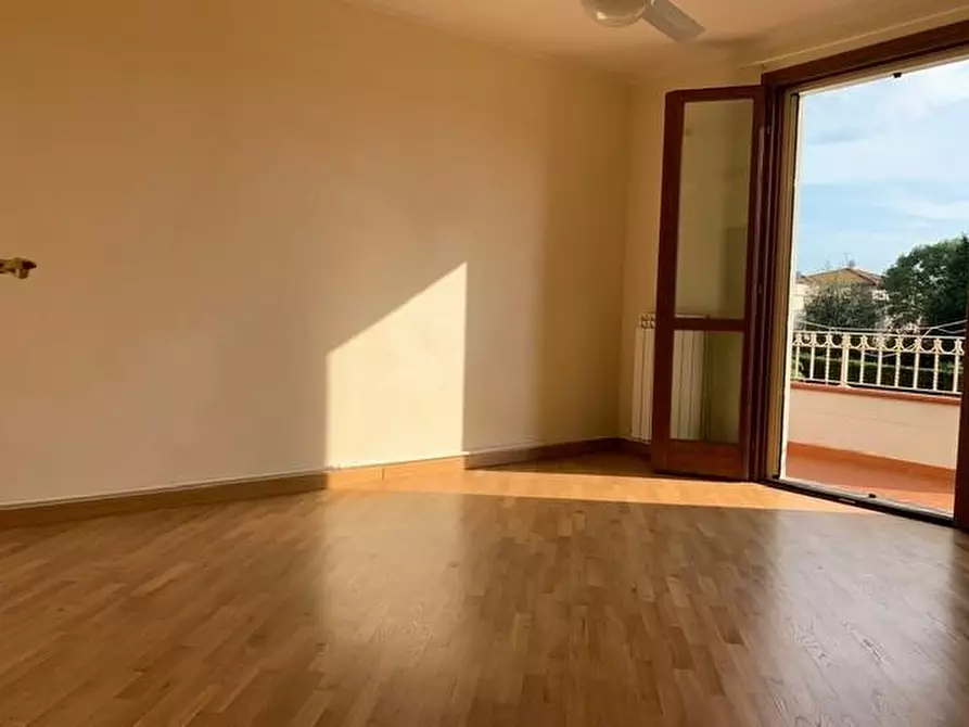 Immagine 11 di Casa bifamiliare in vendita  a San Giuliano Terme