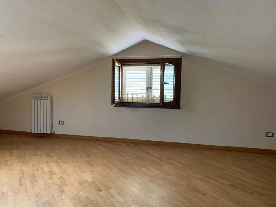 Immagine 16 di Casa bifamiliare in vendita  a San Giuliano Terme