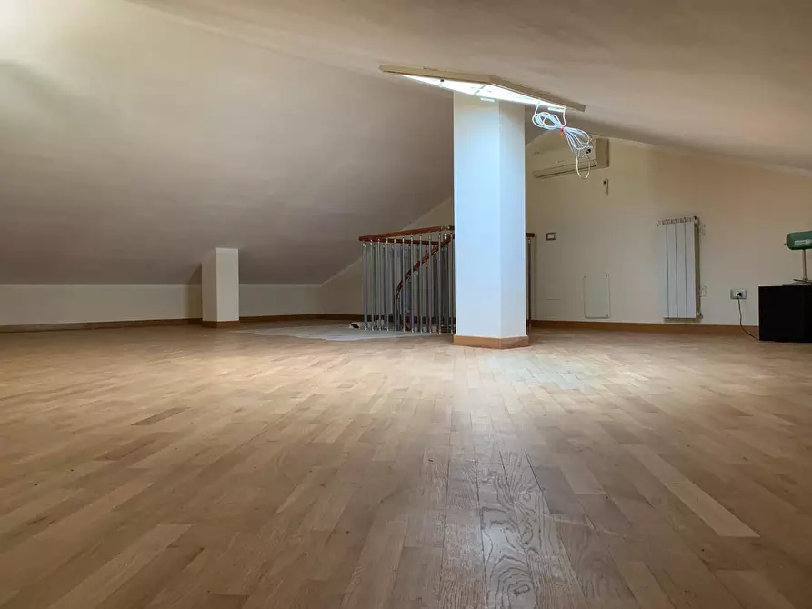 Immagine 18 di Casa bifamiliare in vendita  a San Giuliano Terme