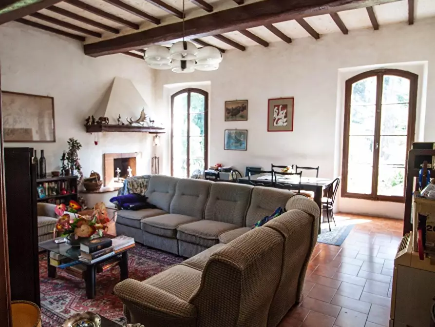 Immagine 5 di Rustico / casale in vendita  a Calci