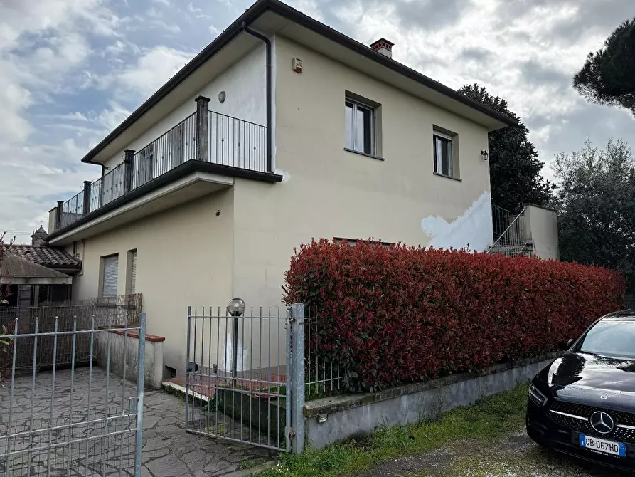 Immagine 23 di Appartamento in vendita  a Lucca