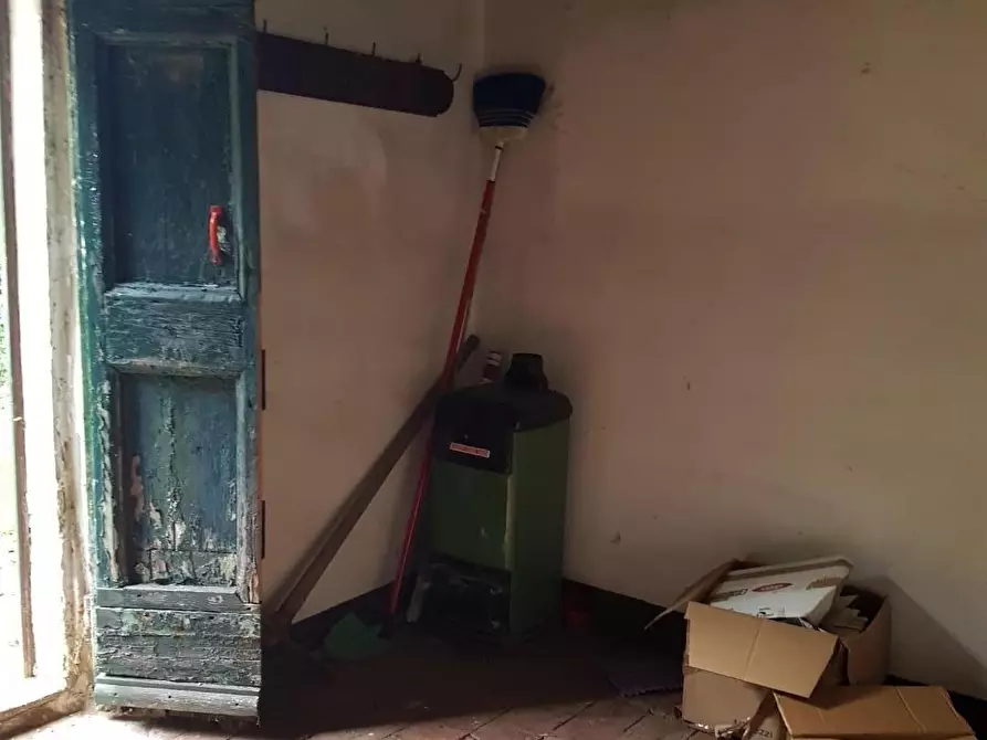 Immagine 6 di Rustico / casale in vendita  a Calci