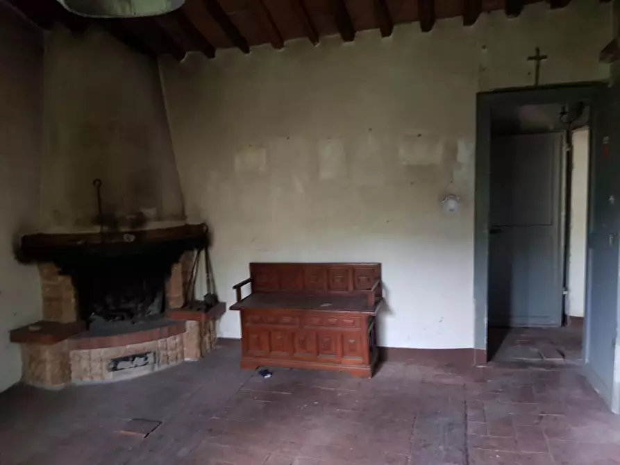Immagine 14 di Rustico / casale in vendita  a Calci
