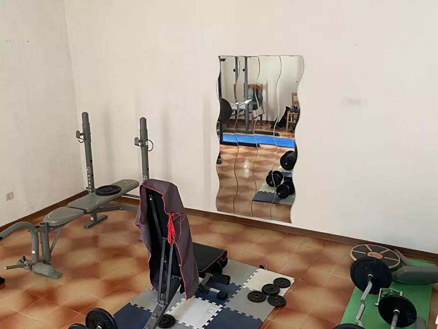 Immagine 26 di Palazzo in vendita  a Calci