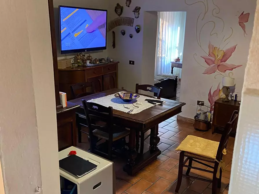 Immagine 37 di Palazzo in vendita  a Calci