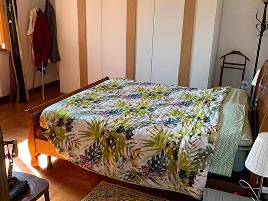 Immagine 13 di Villa in vendita  a Calci