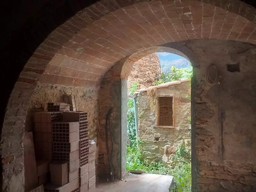 Immagine 1 di Rustico / casale in vendita  a Calci