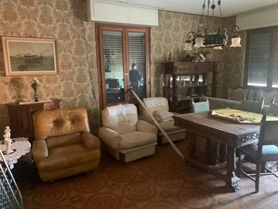 Immagine 12 di Casa indipendente in vendita  a Cascina