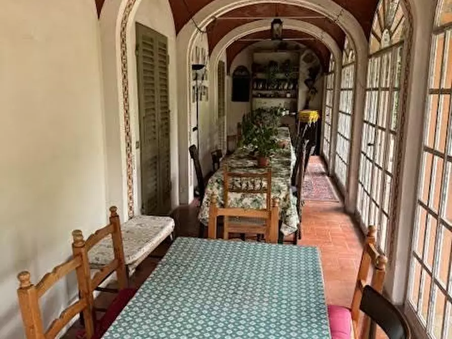 Immagine 13 di Villa in vendita  a Calci