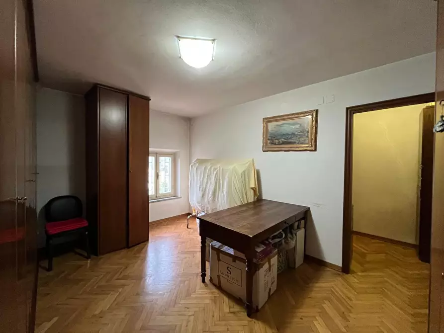 Immagine 16 di Casa colonica in vendita  a Calci