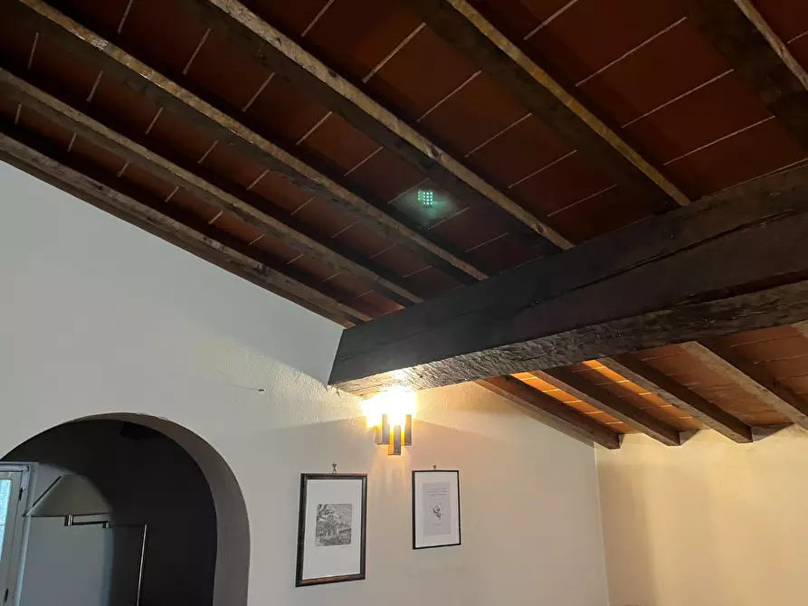 Immagine 26 di Casa colonica in vendita  a Calci