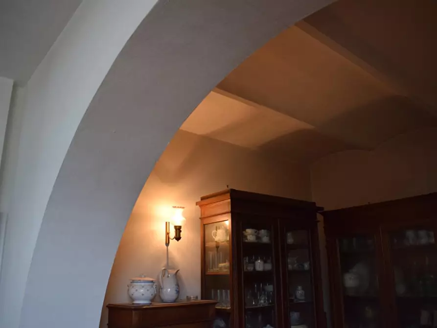 Immagine 10 di Casa colonica in vendita  a Calci