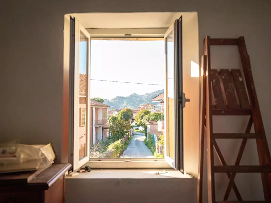 Immagine 4 di Casa colonica in vendita  a Massa