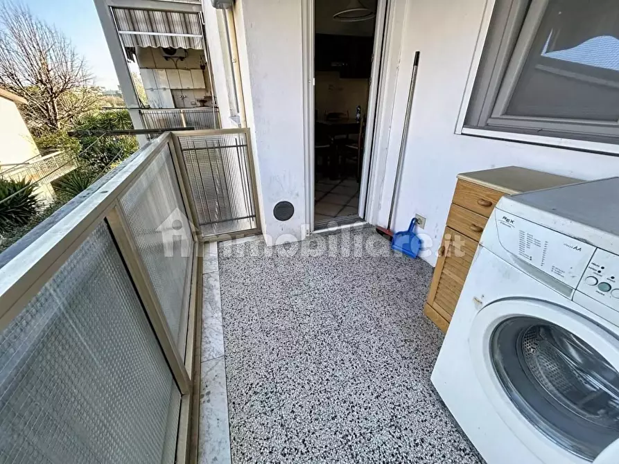 Immagine 2 di Appartamento in vendita  a Pisa