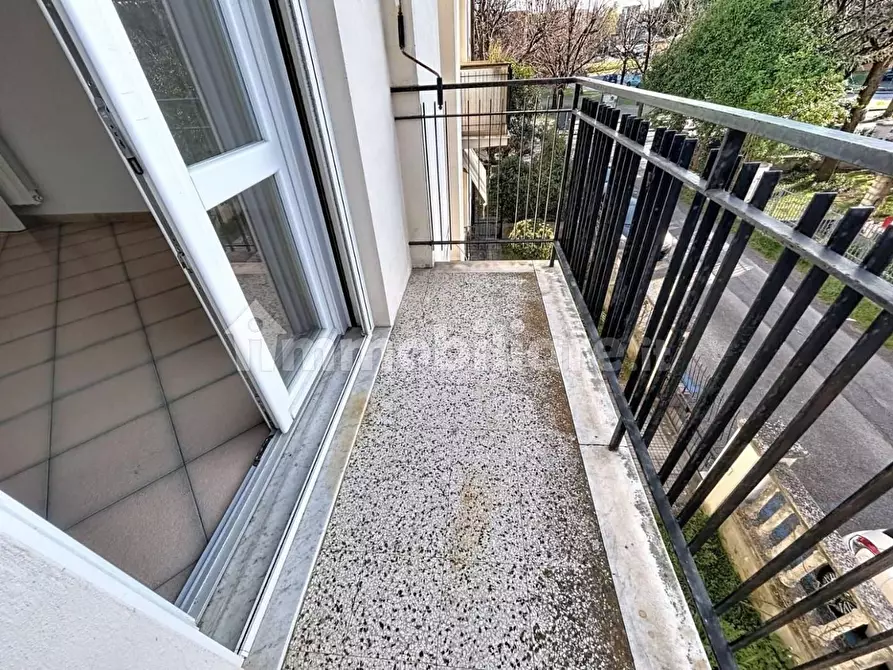 Immagine 1 di Appartamento in vendita  a Pisa