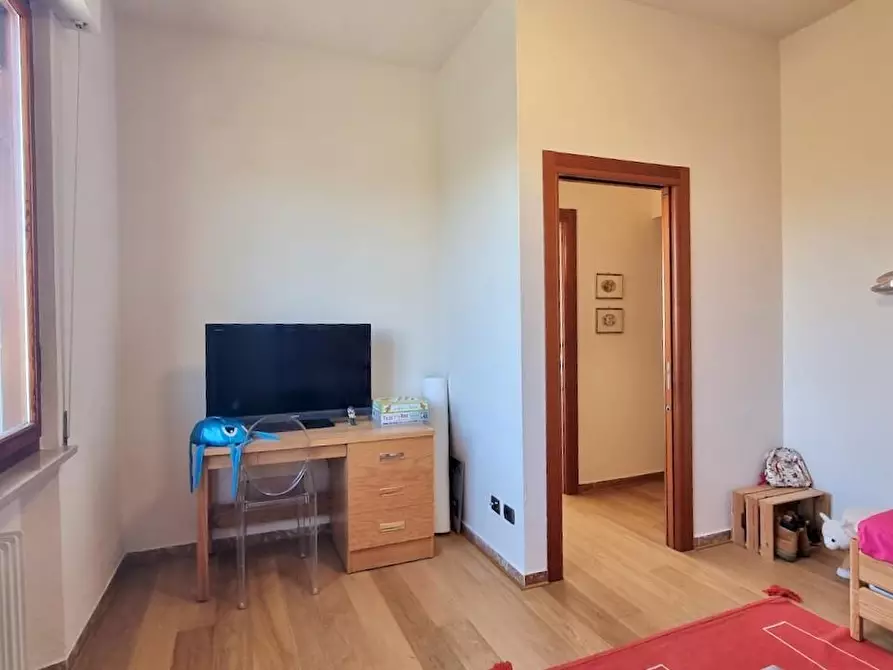 Immagine 49 di Villa in vendita  a Crespina Lorenzana