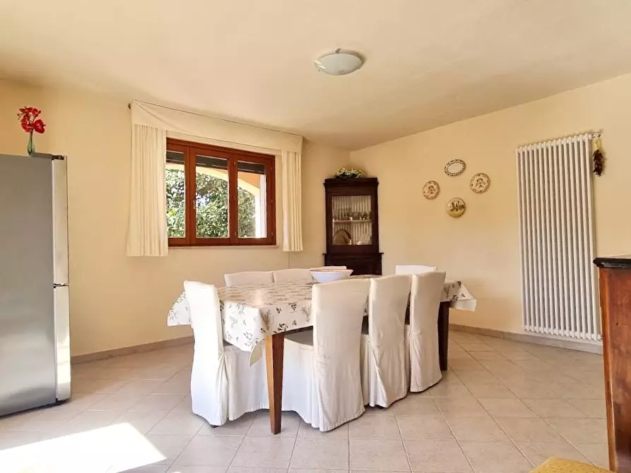 Immagine 12 di Villa in vendita  a Crespina Lorenzana