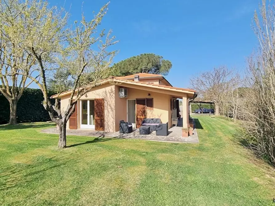 Immagine 58 di Villa in vendita  a Crespina Lorenzana