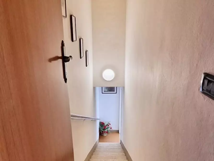 Immagine 28 di Villa in vendita  a Crespina Lorenzana