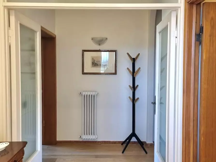 Immagine 23 di Villa in vendita  a Crespina Lorenzana