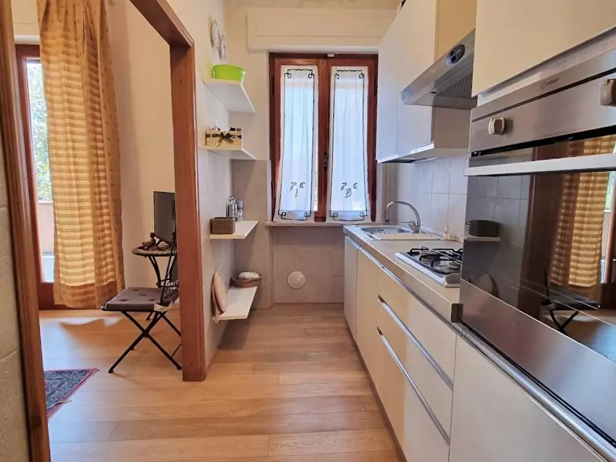 Immagine 33 di Villa in vendita  a Crespina Lorenzana