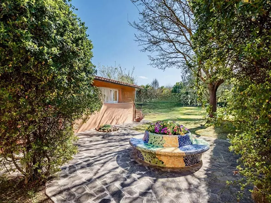 Immagine 57 di Villa in vendita  a Crespina Lorenzana