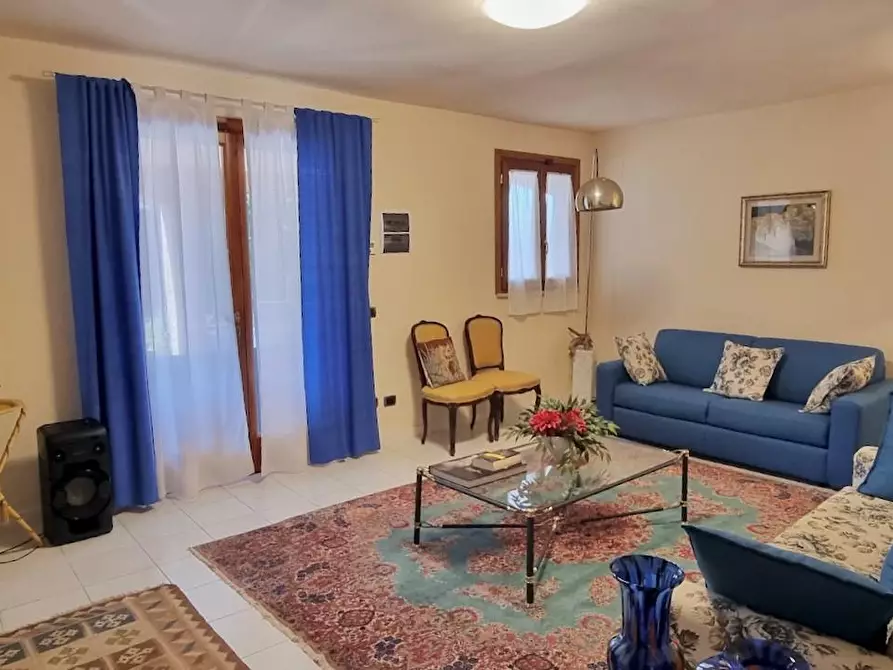 Immagine 31 di Villa in vendita  a Crespina Lorenzana