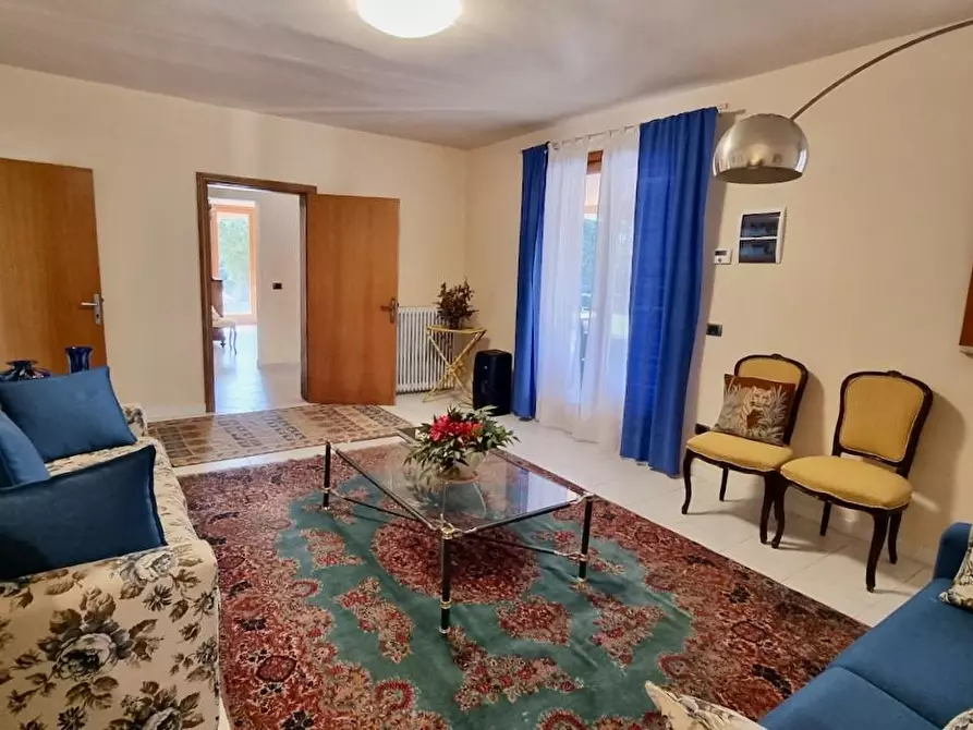 Immagine 13 di Villa in vendita  a Crespina Lorenzana