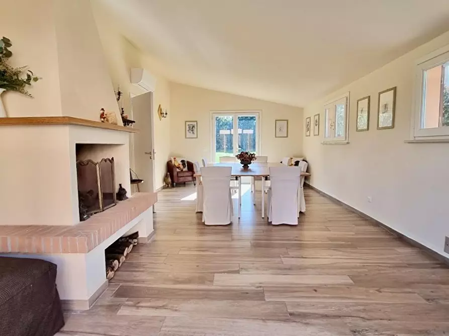 Immagine 59 di Villa in vendita  a Crespina Lorenzana