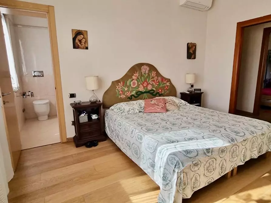 Immagine 47 di Villa in vendita  a Crespina Lorenzana