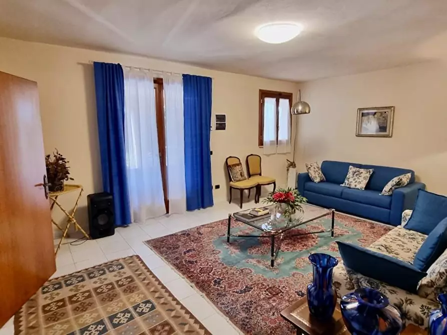 Immagine 30 di Villa in vendita  a Crespina Lorenzana