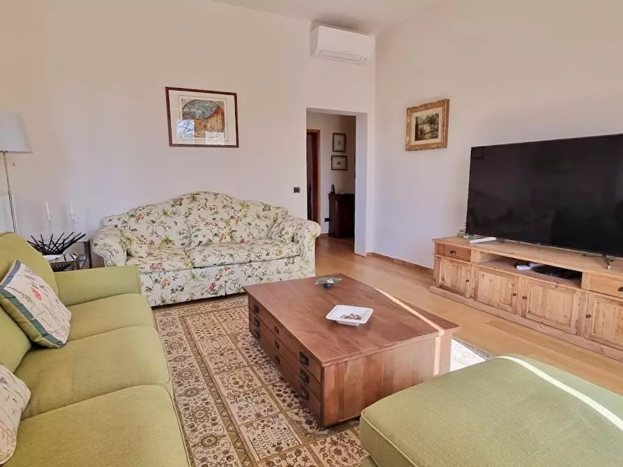 Immagine 24 di Villa in vendita  a Crespina Lorenzana