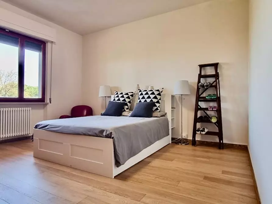 Immagine 39 di Villa in vendita  a Crespina Lorenzana