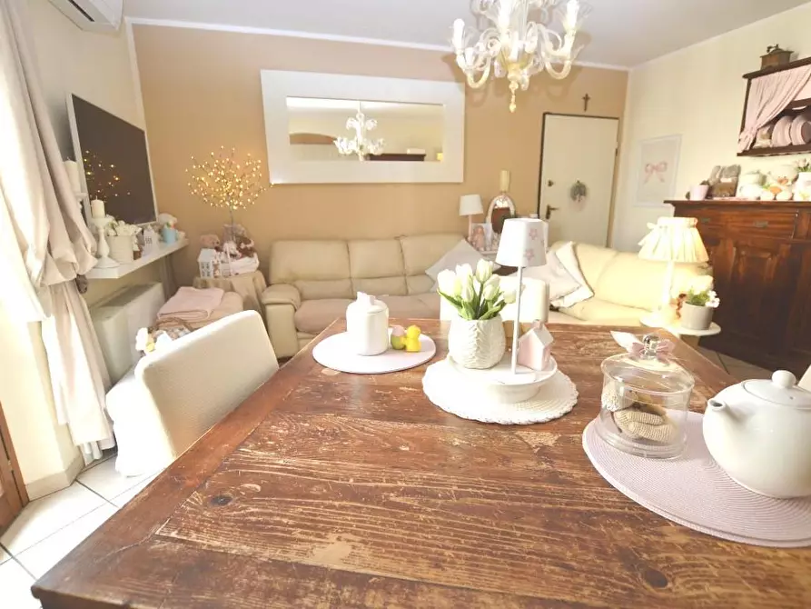 Immagine 2 di Appartamento in vendita  a Altopascio