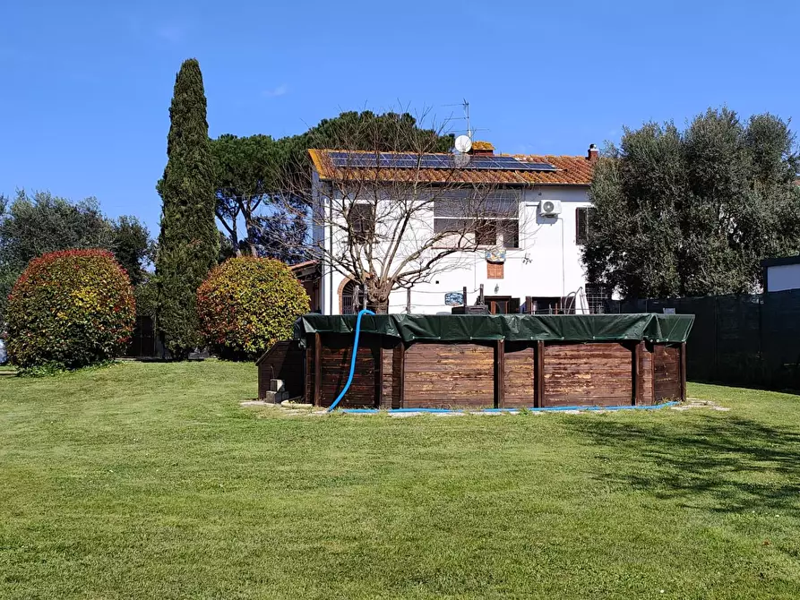 Immagine 21 di Casa colonica in vendita  a Santa Croce Sull'arno