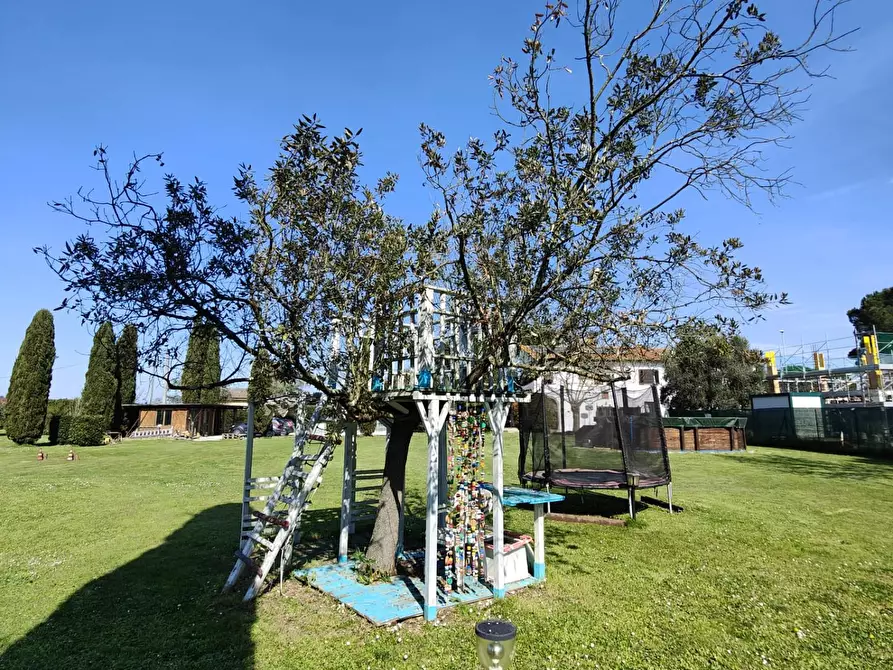 Immagine 23 di Casa colonica in vendita  a Santa Croce Sull'arno