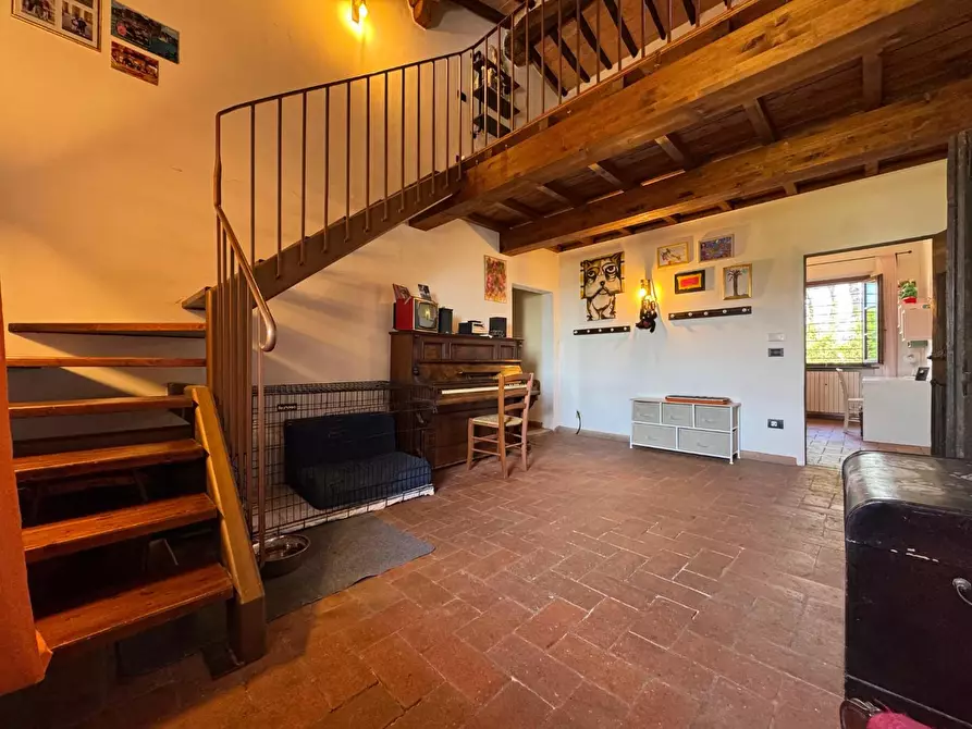 Immagine 14 di Casa colonica in vendita  a Santa Croce Sull'arno